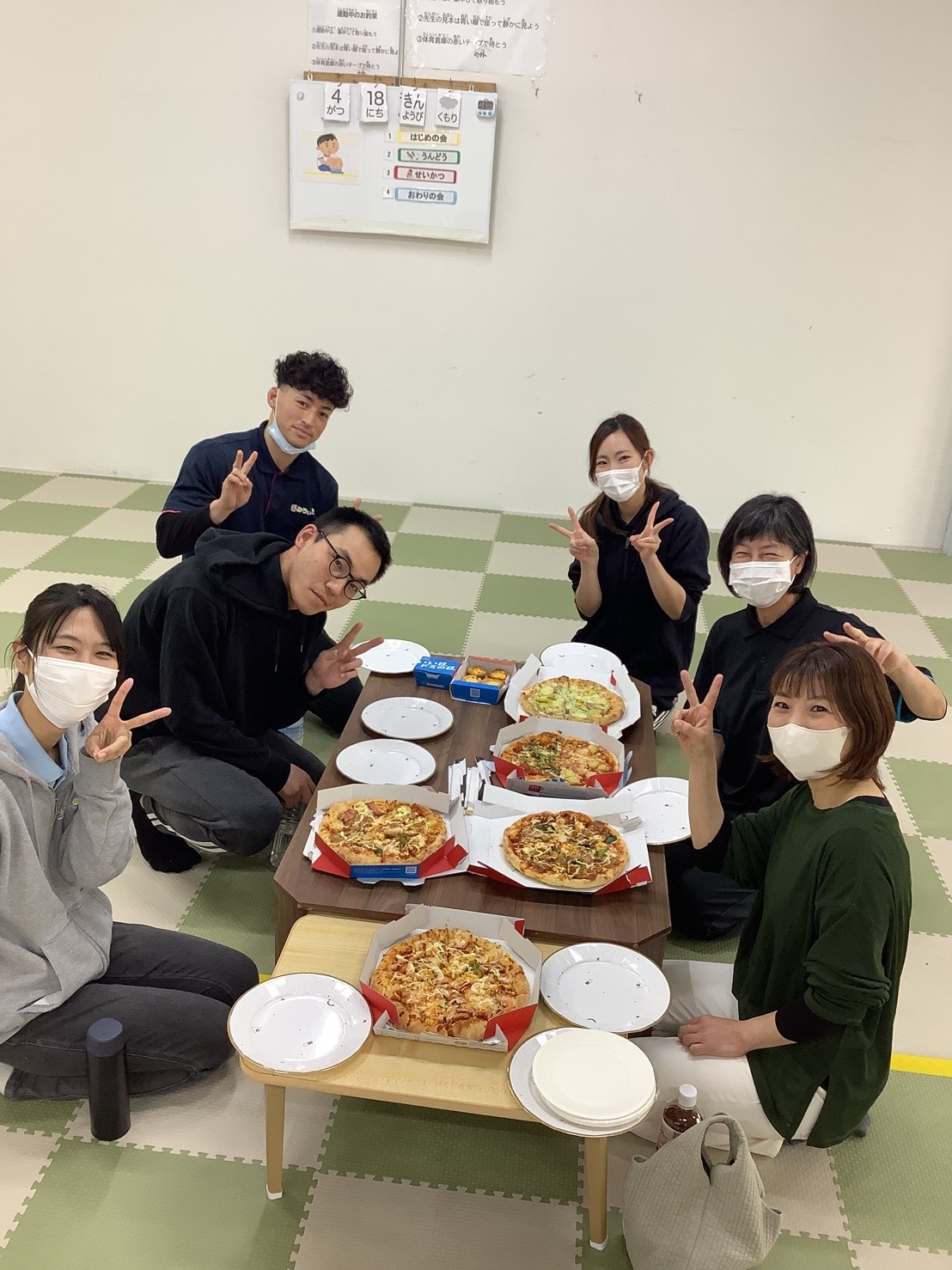 お疲れ様会&皆でがんばるぞ~会です (笑)